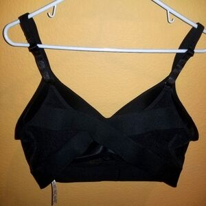 NWOT Rhonda Shear Bra